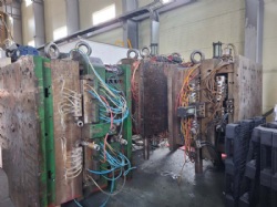 Hyundai 3000 & 2500ton injection molding machine & MoldEDIS 3000DL & 2500DL
