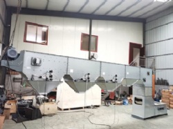 Multi-point discharge elevatorMulti-point discharge elevator